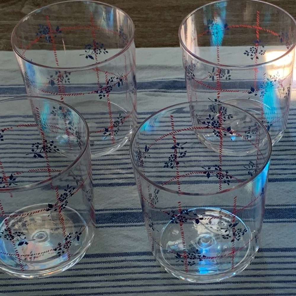 4 Old Fashioned-styled Americana Plastic Tumblers -NWT